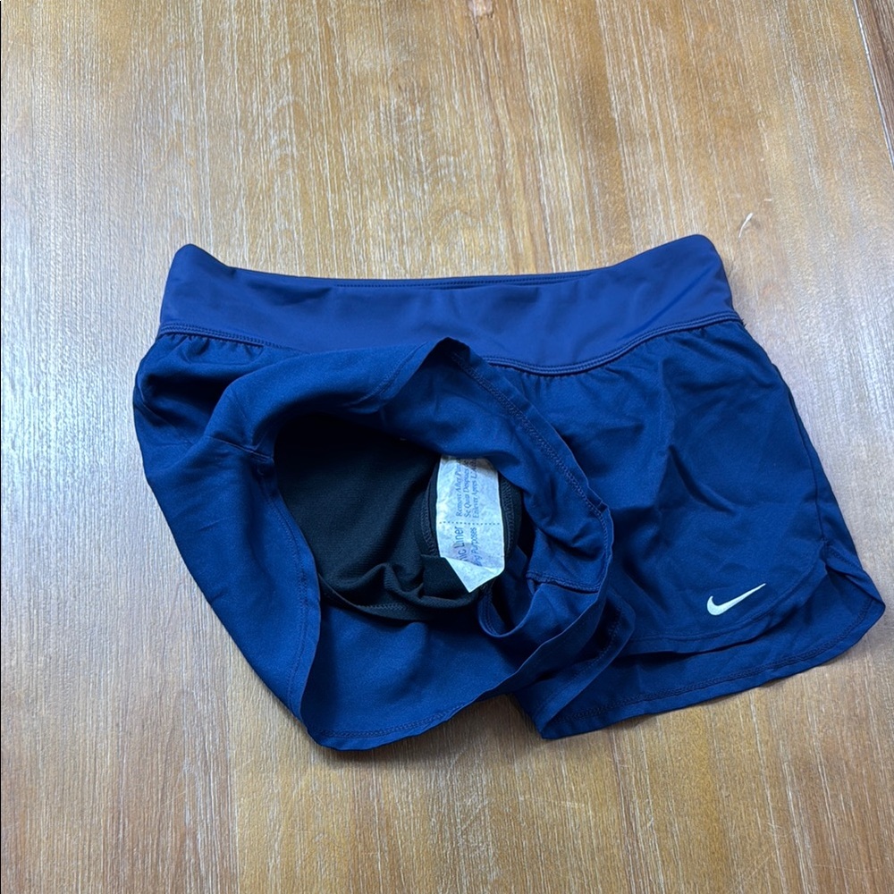 Nike Blue Athletic Shorts with Moisture-Wicking Fabric - Picture 2 of 4